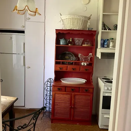 Kwatera prywatna Makuuhuone Retrohenkisessae Taiteilijakodissa - Kaleva Tampere