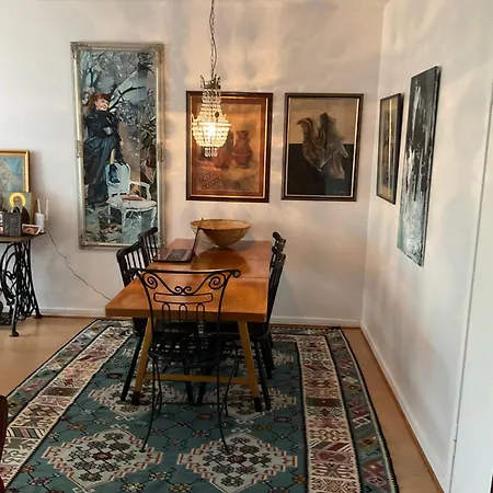 Makuuhuone Retrohenkisessae Taiteilijakodissa - Kaleva Kwatera prywatna *